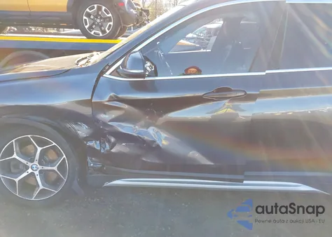 2018 BMW X1 xDrive28I из США, поврежденный, VIN WBXHT3C35J5K27998